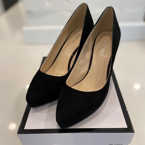 Nine West black suede wedges - Picture 1 of 8
